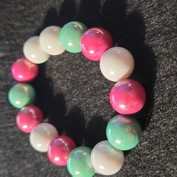 Hand crafted beaded bracelet - Picture 4 of 4